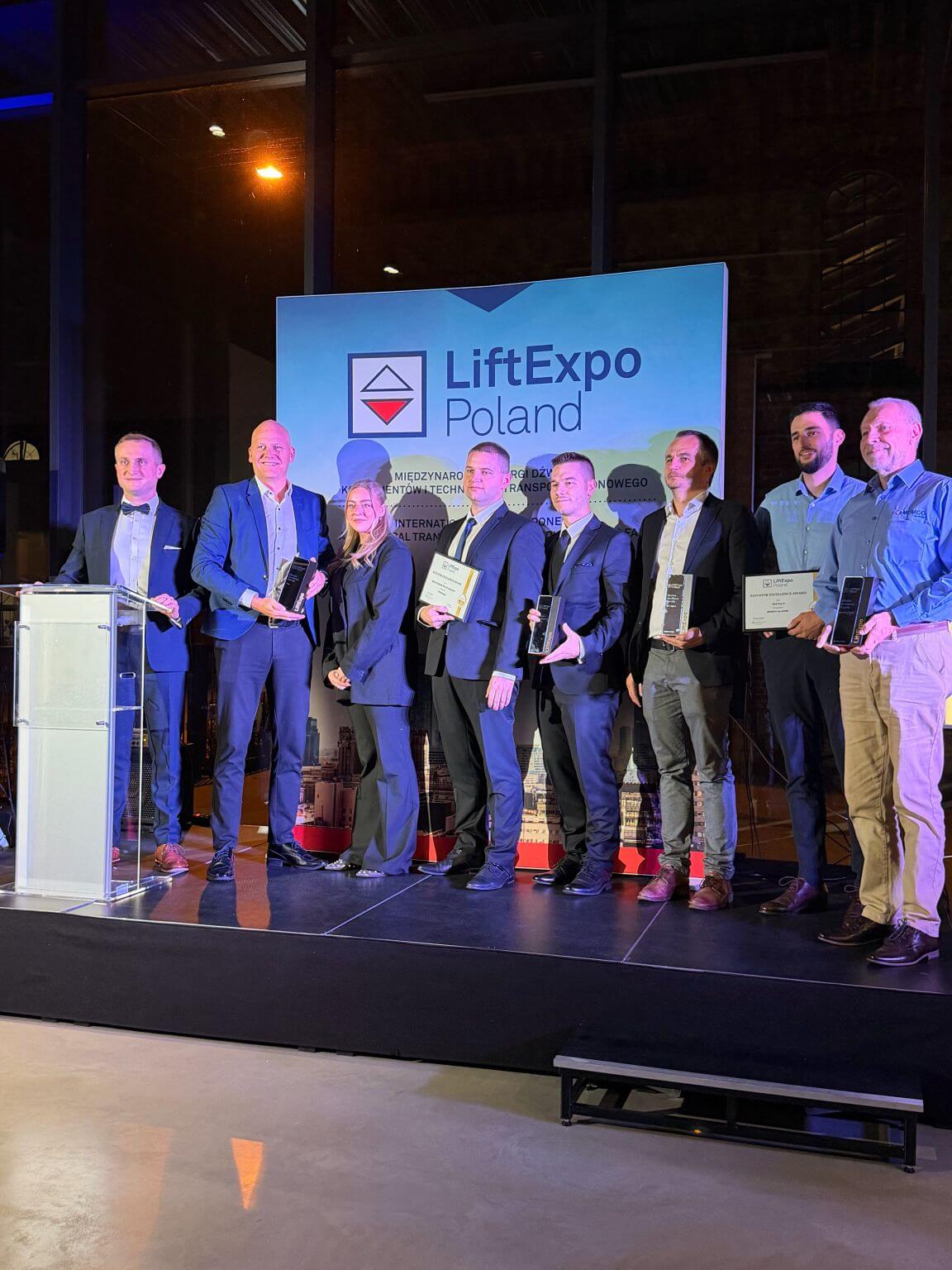 LiftExpo Poland 2026颁奖活动现场合影